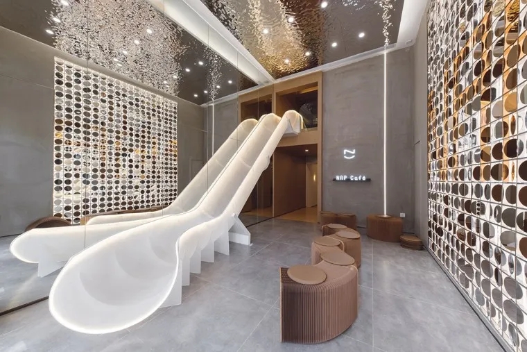 武汉有滑梯的咖啡馆餐饮空间设计