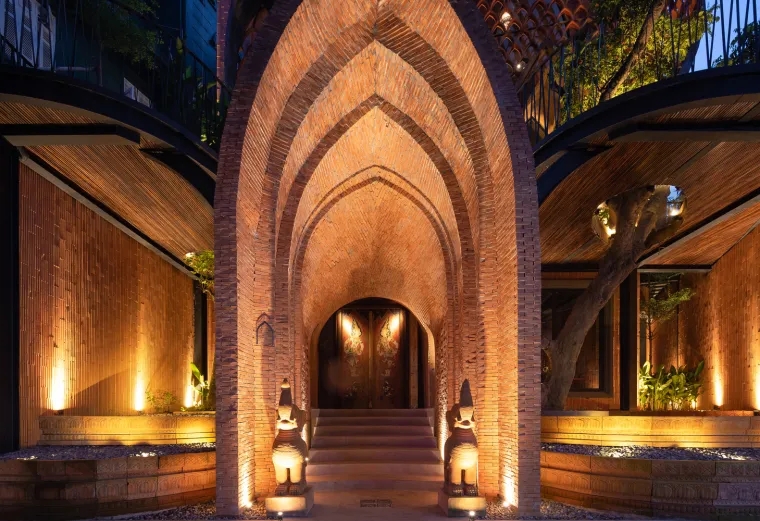 武汉红砖的新玩法，让餐厅餐饮空间设计复古与时尚得以并存！